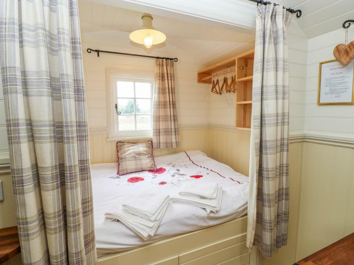 Shepherds Hut - The Crook Milford Haven Zewnętrze zdjęcie
