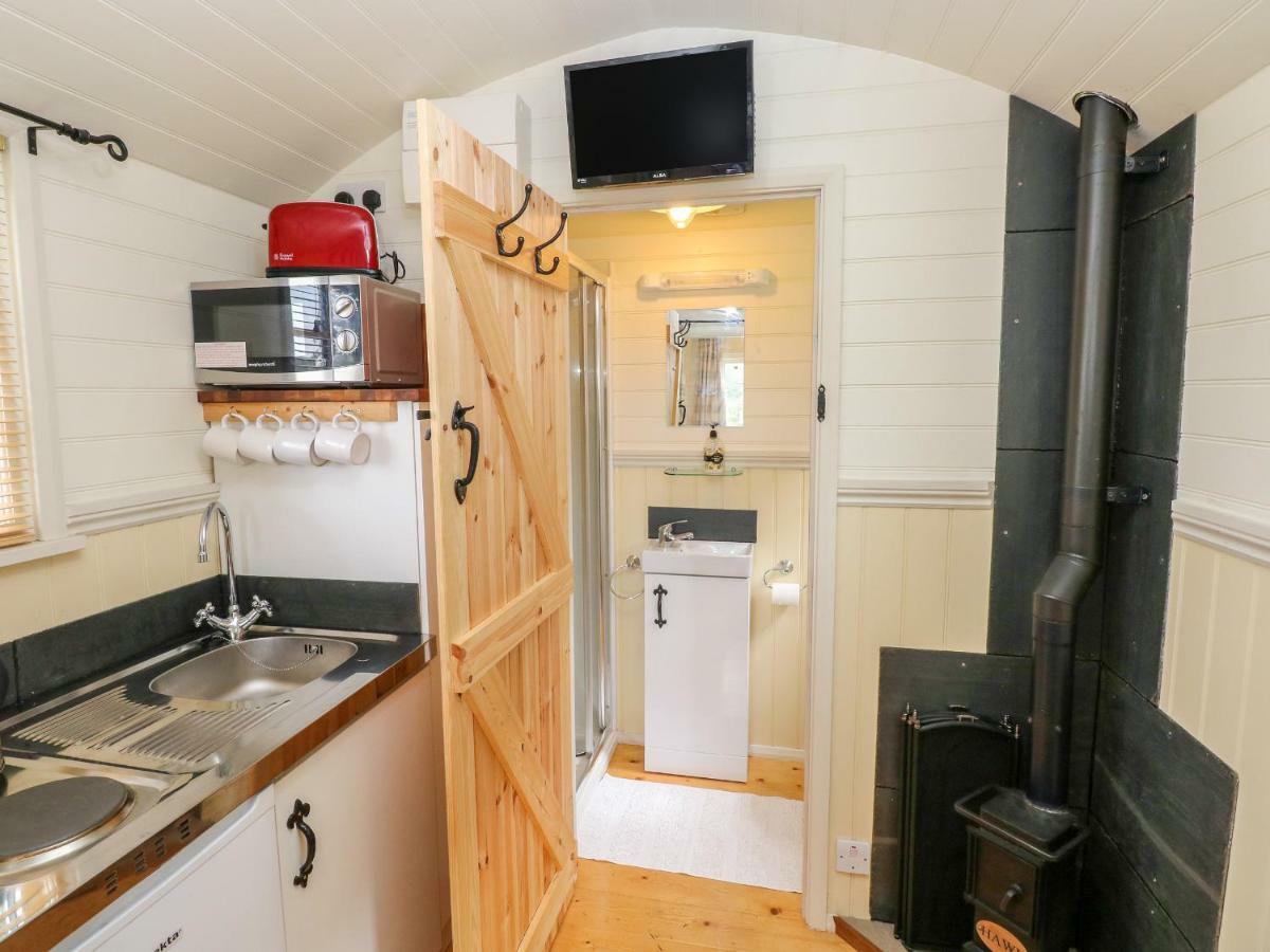 Shepherds Hut - The Crook Milford Haven Zewnętrze zdjęcie